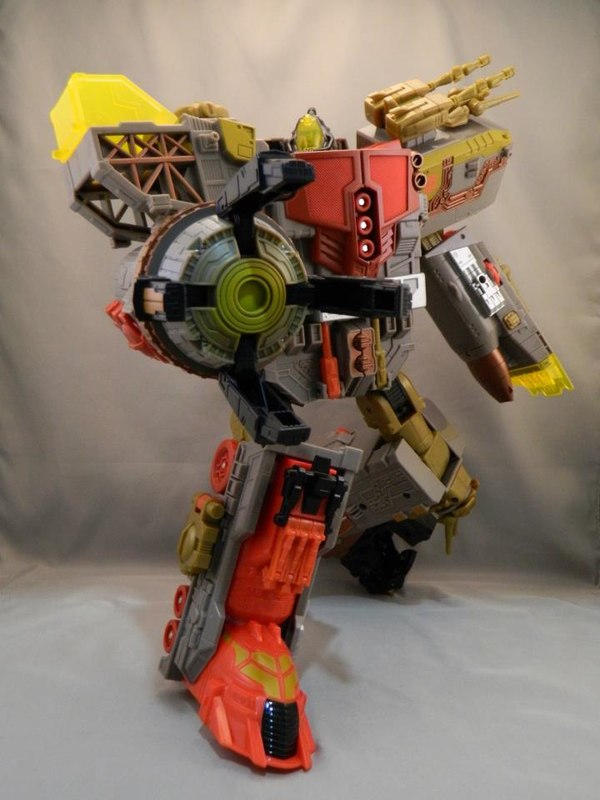 Transformers Year Of The Snake Platinum Edition Omega Supreme  (36 of 48)
